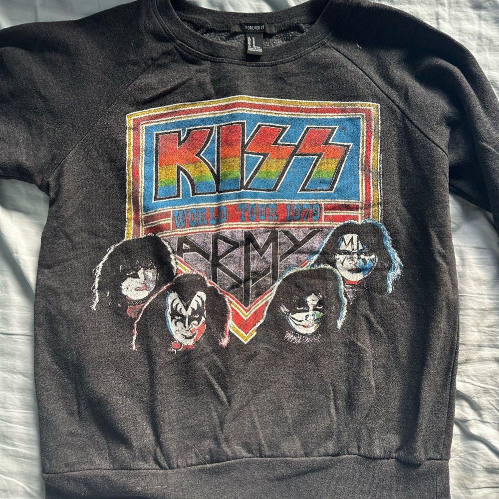 Forever 21 Black KISS Graphic Sweatshirt
